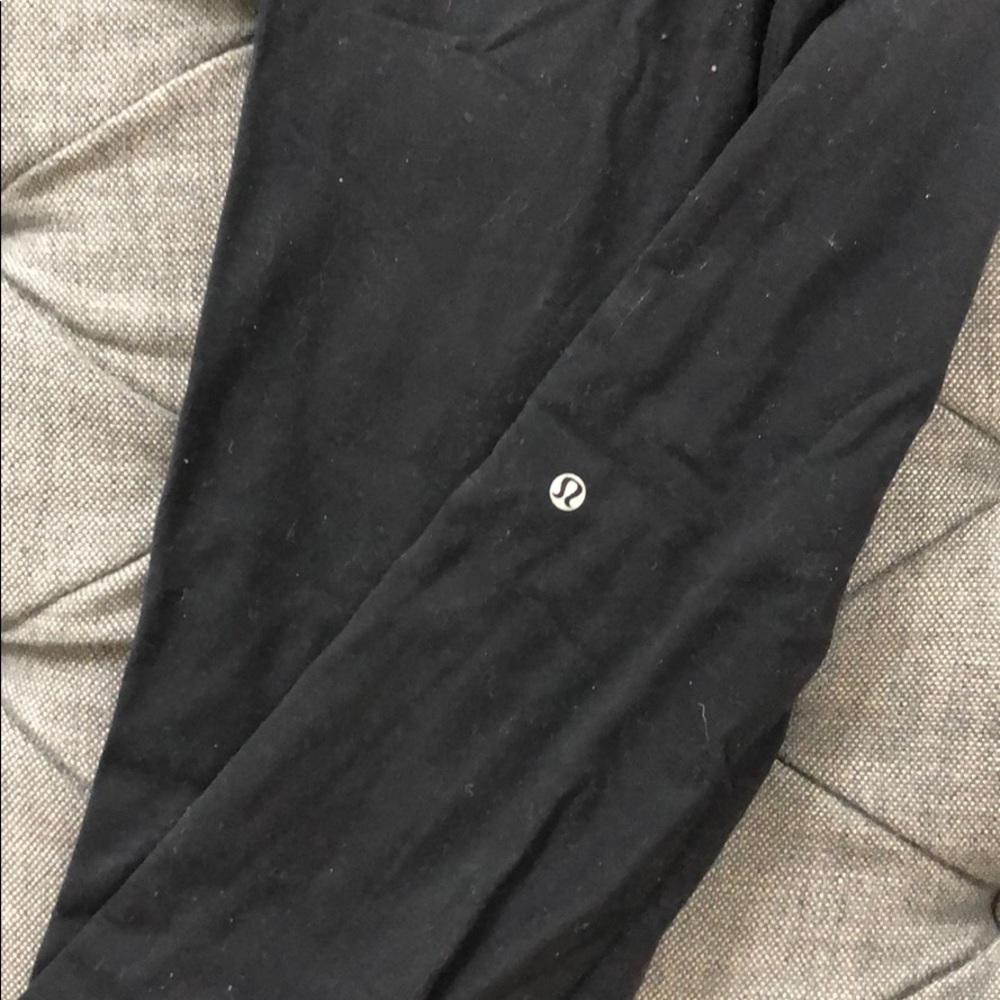 Lululemon pants - Picture 2 of 4